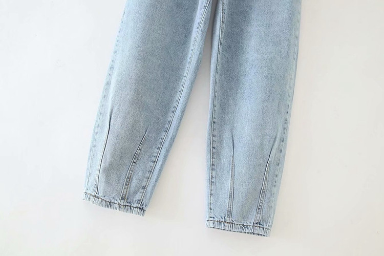 Női modern farmer világoskék színben - nagy méretben