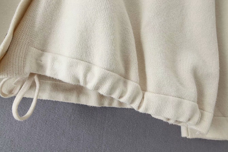 Női alkalmi mellény nyakkendővel, négy színben