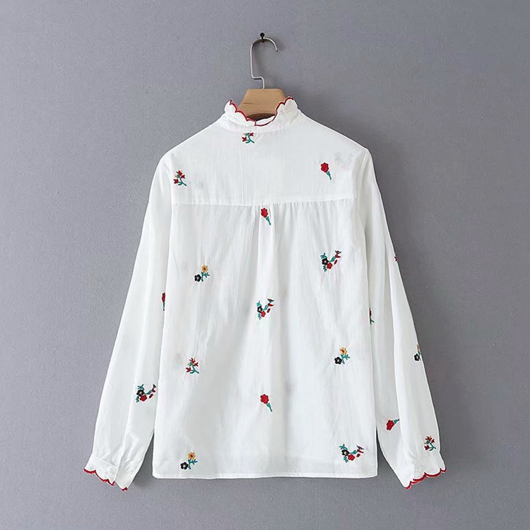 Cămașă modernă de damă alb cu broderie - două modele