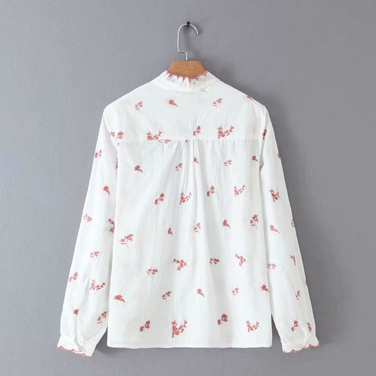 Cămașă modernă de damă alb cu broderie - două modele