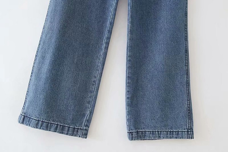 Kék színű, zsebes női farmer - egyenes modell