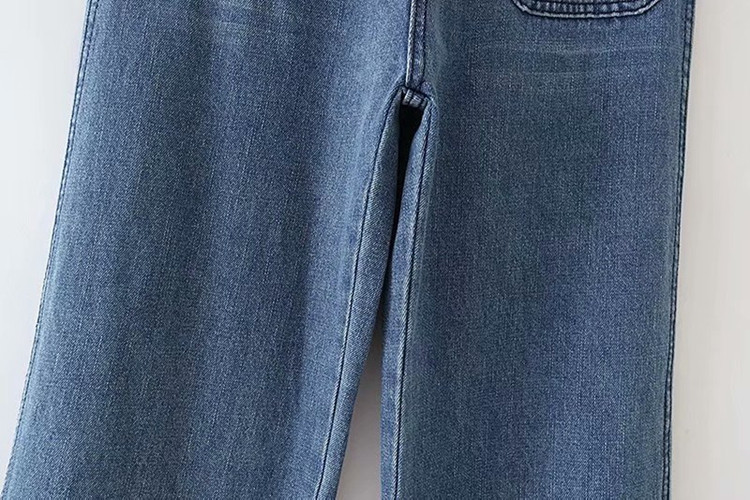 Kék színű, zsebes női farmer - egyenes modell