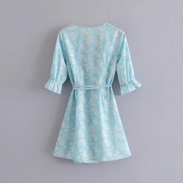 Rochie de damă cu mâneci scurte și decolteu în V de culoare albastră