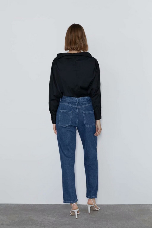 Női farmer egyenes modell övvel