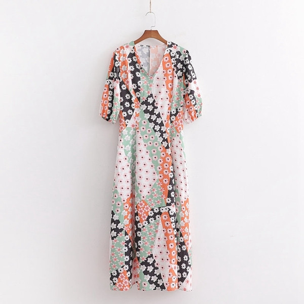 Hosszú női alkalmi ruha színes mintával