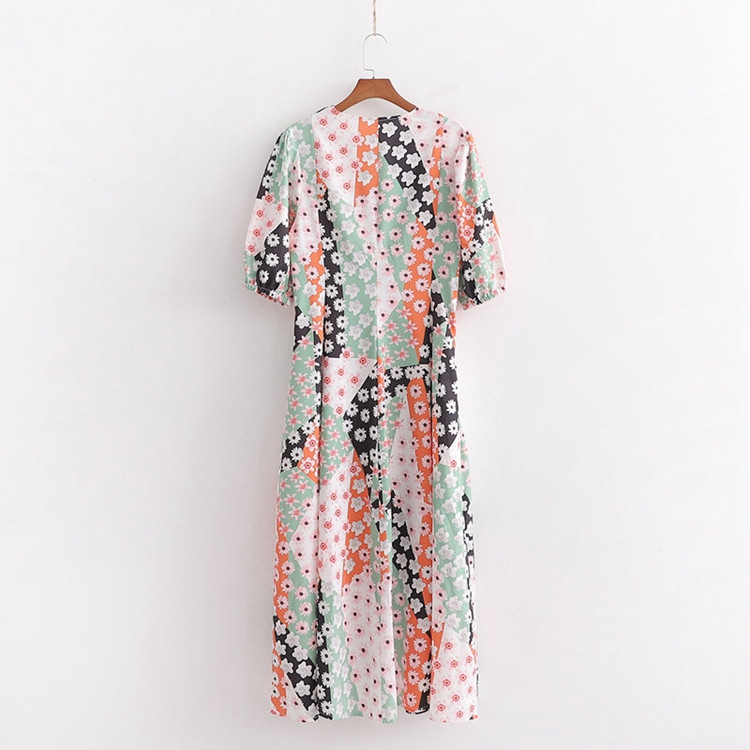 Hosszú női alkalmi ruha színes mintával