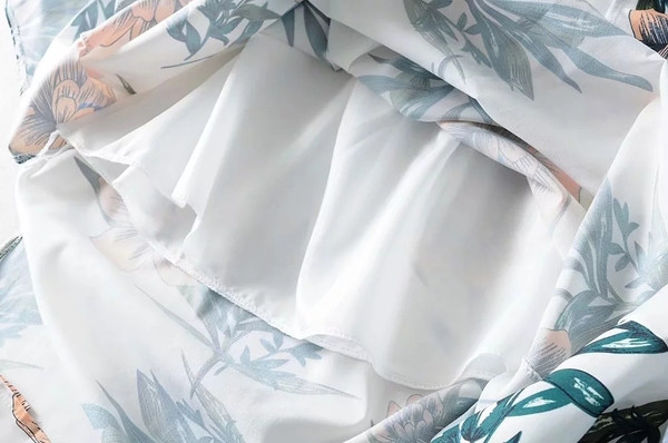 Rövid ujjú, virágmintás női ruha - hosszú modell