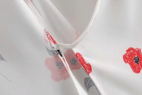 Rövid ujjú, mintás női ruha