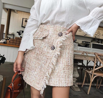 Fusta eleganta asimetrica cu nasturi