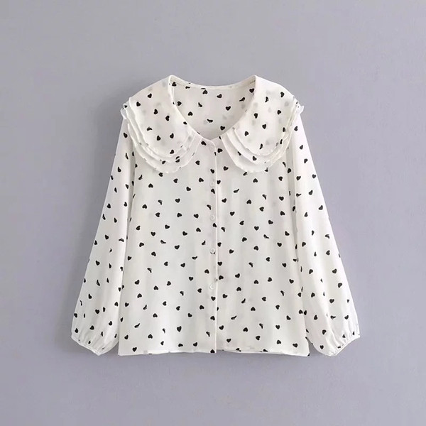 Cămașă de damă cu aplicație - inimioare în alb