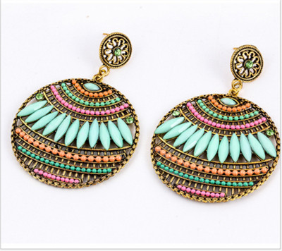 Stílusos női lógó fülbevaló kerek formával több színben