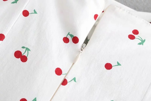 Rochie de dama cu bretele subtiri si aplicatie in alb