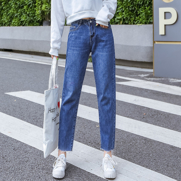 Blugi de dama moderni - model drept