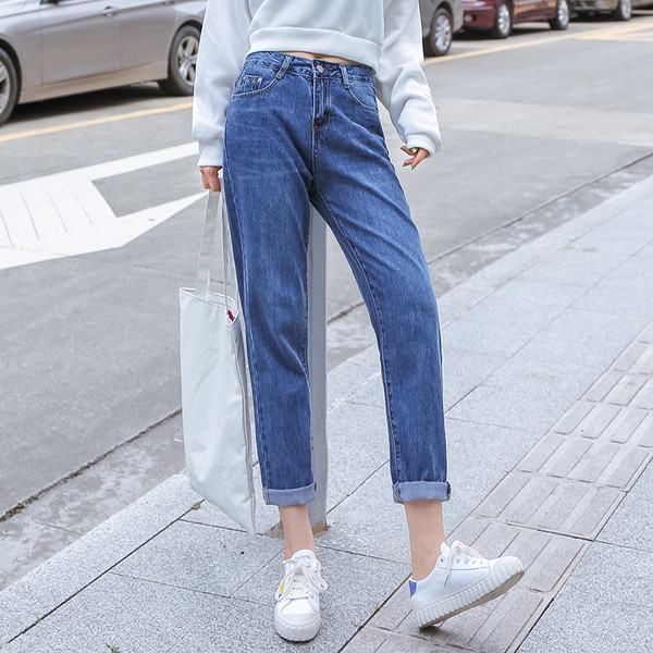 Blugi de dama moderni - model drept