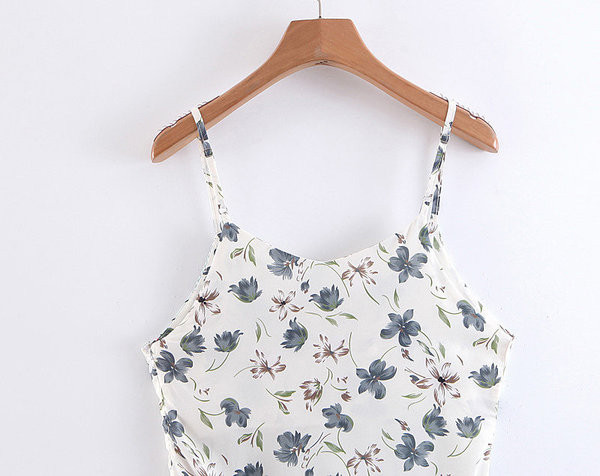 Rochie de dama cu bretele subtiri si curea in talie