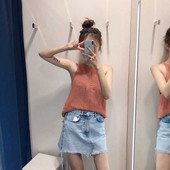 Vékony kötésből készült modern női felső