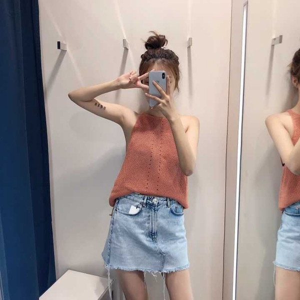 Vékony kötésből készült modern női felső