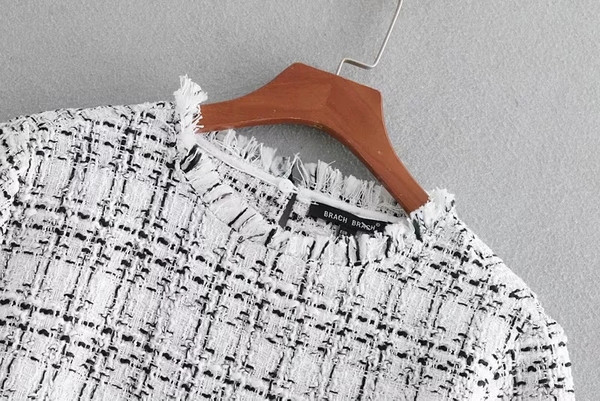 Rövid ujjú, O-nyakú női ing