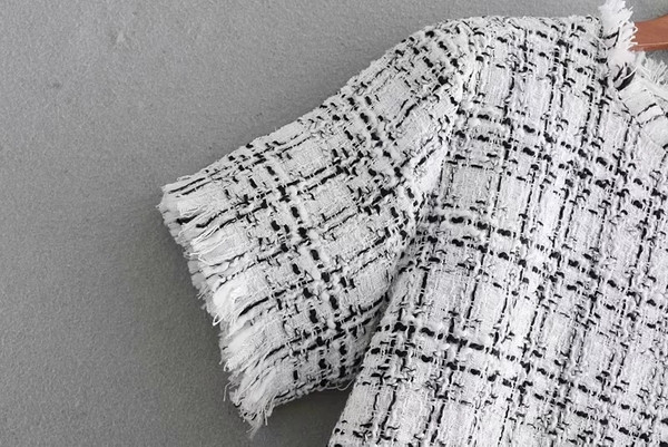 Rövid ujjú, O-nyakú női ing