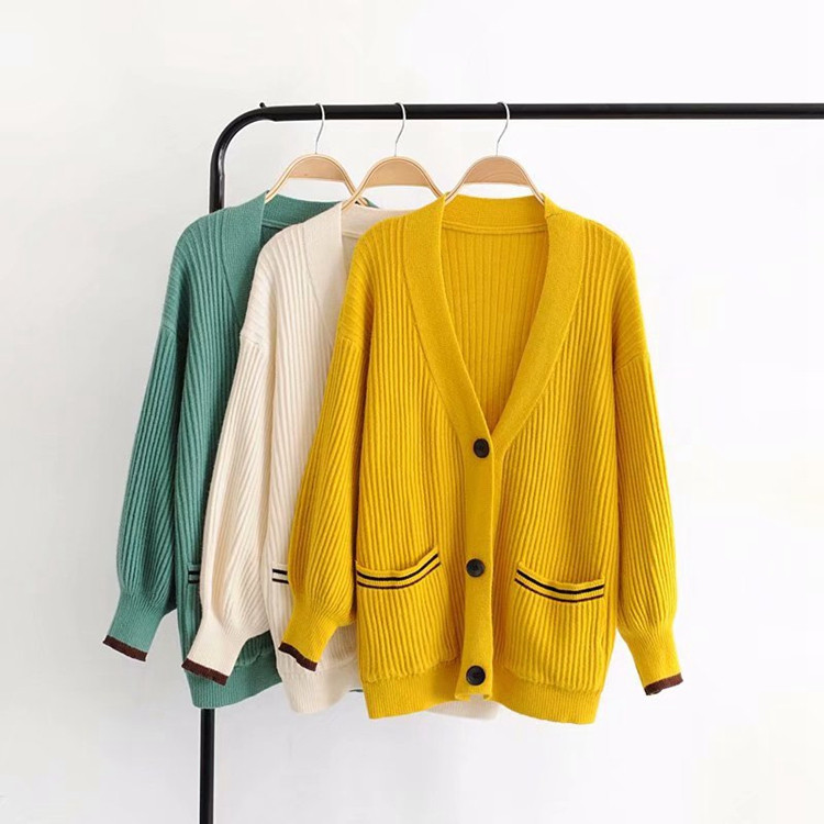 Vesta casual cu buzunare si nasturi in trei culori