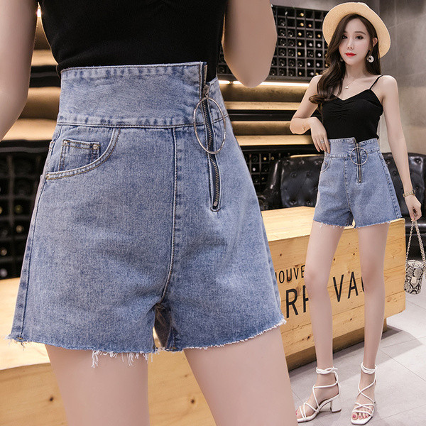 Pantaloni scurți moderni de damă cu fermoar