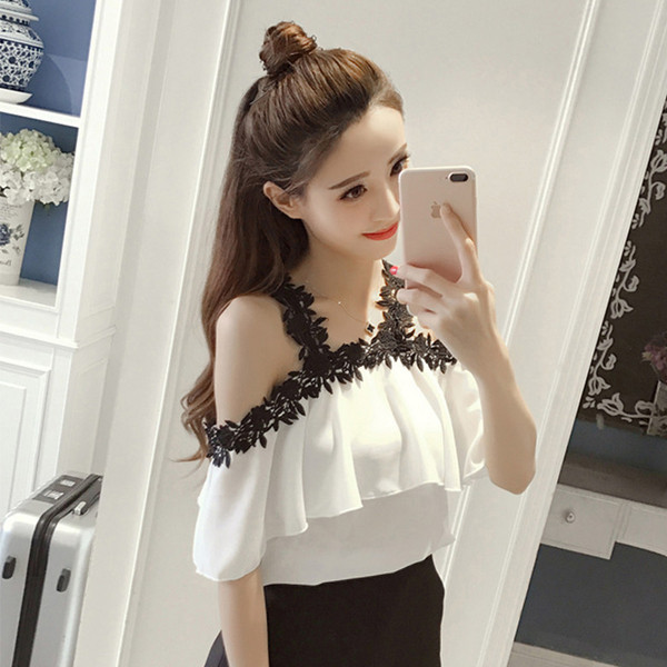 Modern női blúz két színben, csipkével