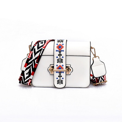 Geanta eleganta de dama in alb si negru