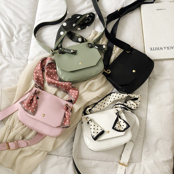 Stílusos kézitáska nyakkendővel több színben