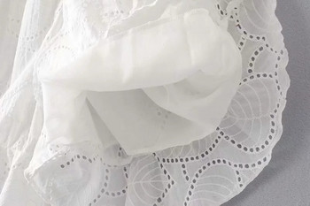 Női csipke ruha fehér színben