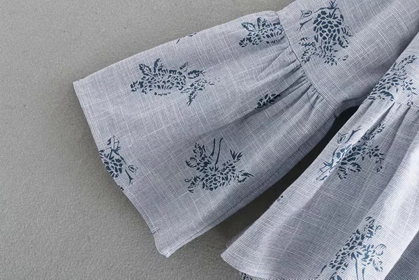 Kék színű, lótusz ujjú női ing