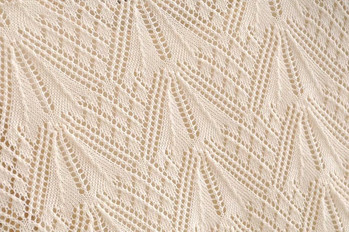 Rochie scurta de dama din tricotat subtire de culoare alba