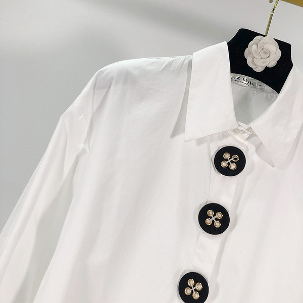 Női hosszú, fehér gombos ing