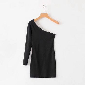 Fekete-fehér női ruha egy ujjal