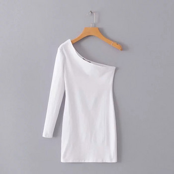 Fekete-fehér női ruha egy ujjal