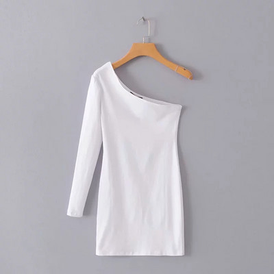 Fekete-fehér női ruha egy ujjal