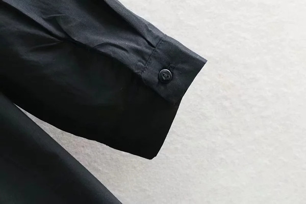 Női ruha aszimmetrikus modell fekete színben