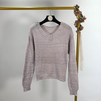 Pulover de dama cu decolteu in V in doua culori