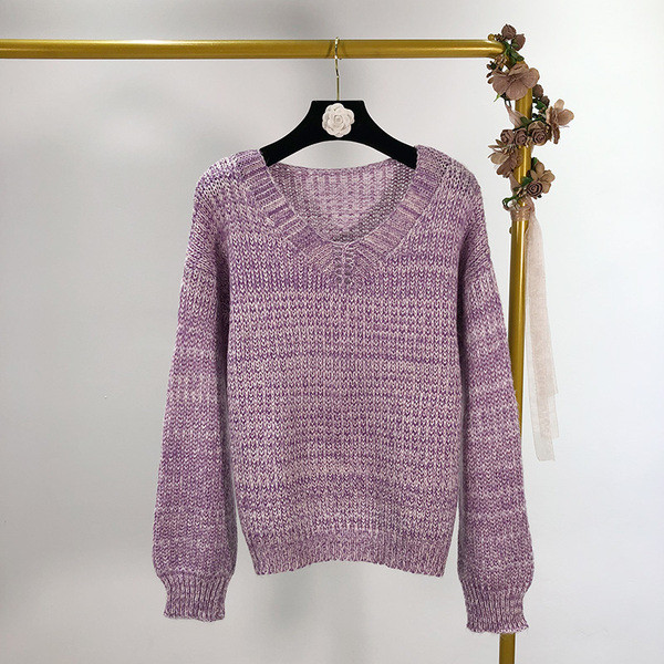 Pulover de dama cu decolteu in V in doua culori