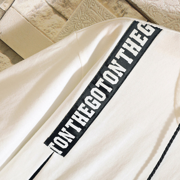 Modern férfi póló rövid ujjal, három színben