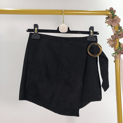 Fusta scurta de dama cu inchidere laterala