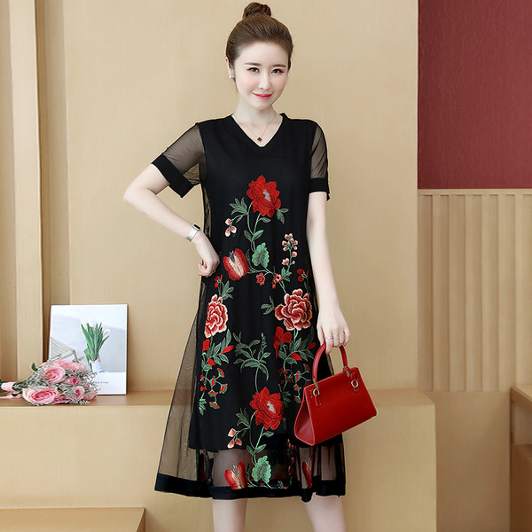 Alkalmi női ruha virágmintával, rövid ujjal