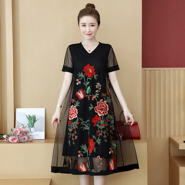 Alkalmi női ruha virágmintával, rövid ujjal