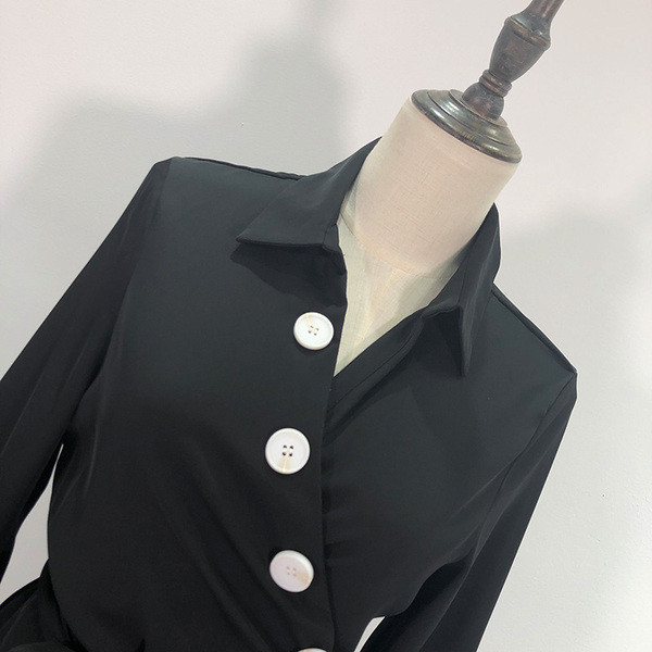 Cămașă lungă de damă neagră cu nasturi