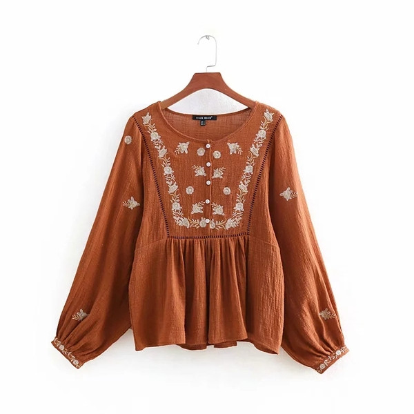 Női blúz narancssárga hímzéssel