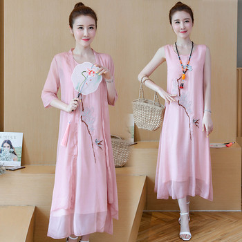 Alkalmi női ruha három színben hímzéssel