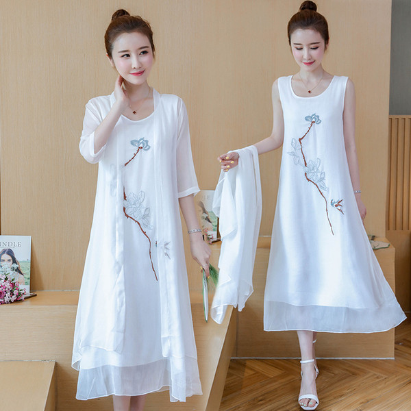 Alkalmi női ruha három színben hímzéssel