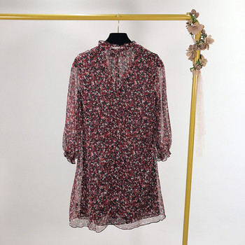 Rövid női tüll ruha virágmintával