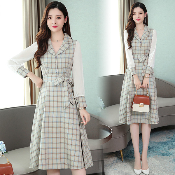 Modern női kockás ruha hosszú ujjal