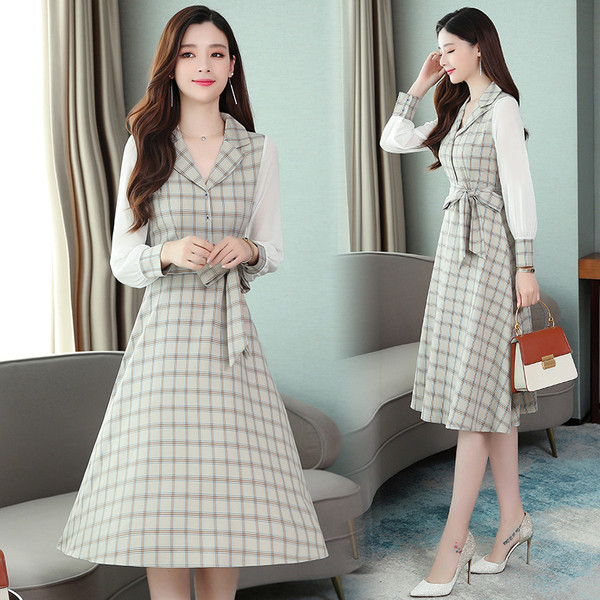 Modern női kockás ruha hosszú ujjal