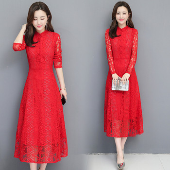 Modern női csipkeruha, hosszú ujjal